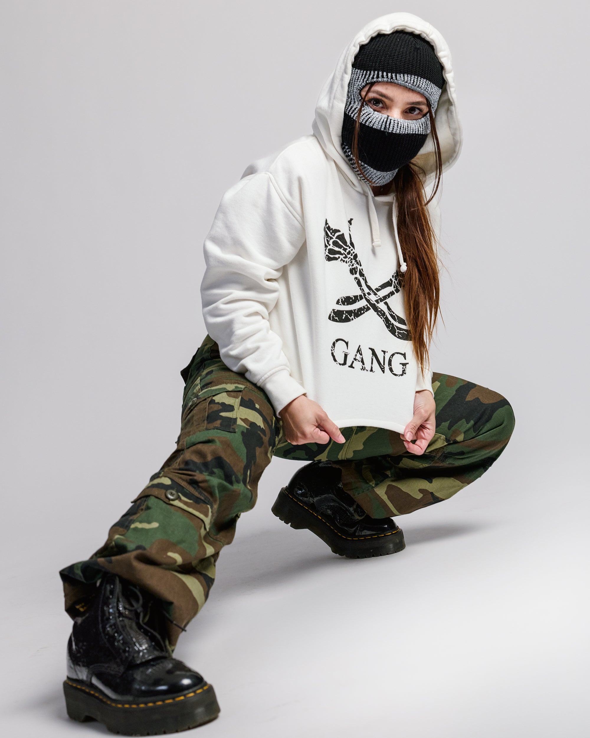 CROPPED GANG HOODIE / WHITE