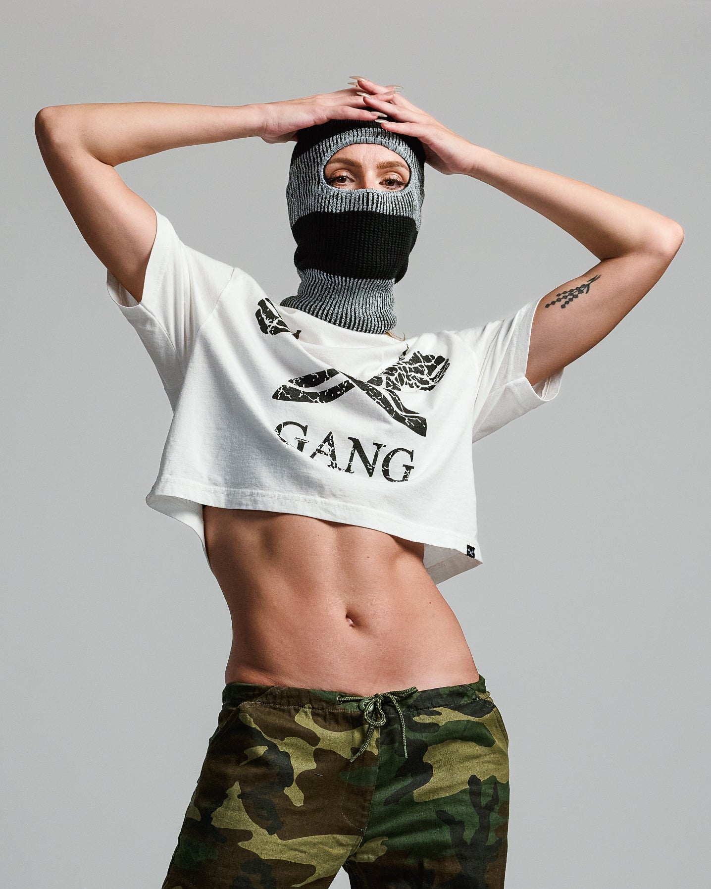 CROPPED GANG TEE / WHITE